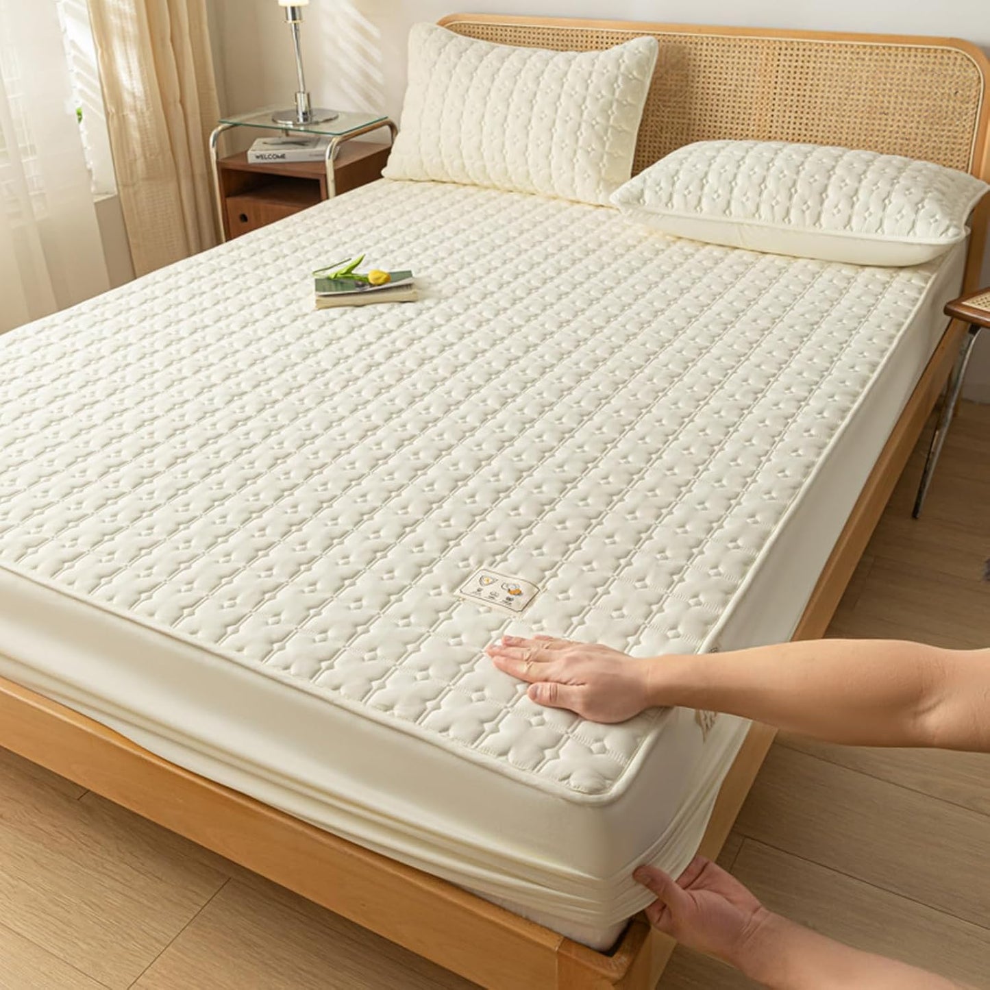 Wasserdichter Matratzenschoner in Queen-Size, atmungsaktive Kühlmatratzenauflage, geräuschlose Topper-Abdeckung, weiche und atmungsaktive Auflage für Zuhause, Schlafzimmer oder Hotel, Pink A 47,24 x 74,8