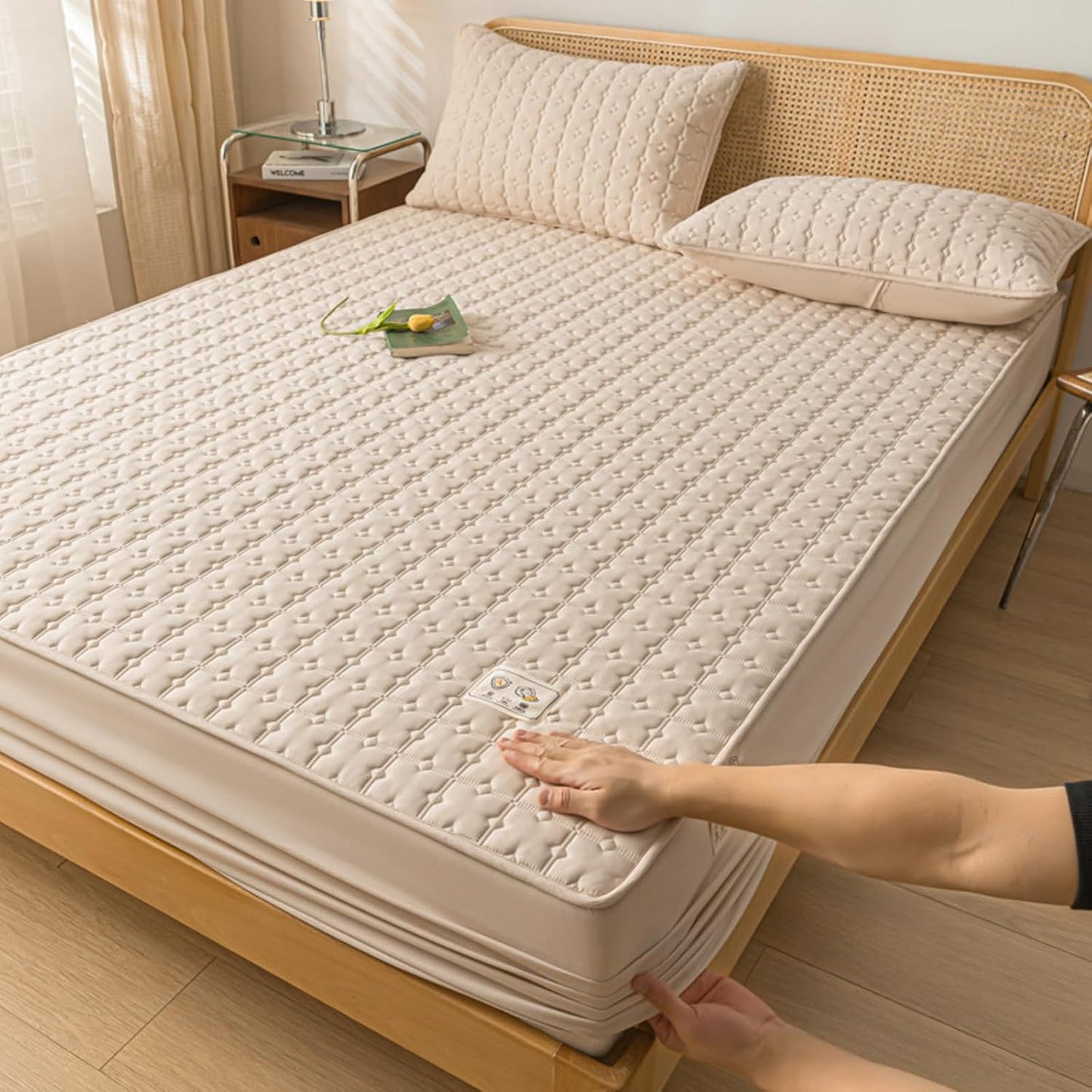 Wasserdichter Matratzenschoner in Queen-Size, atmungsaktive Kühlmatratzenauflage, geräuschlose Topper-Abdeckung, weiche und atmungsaktive Auflage für Zuhause, Schlafzimmer oder Hotel, Pink A 47,24 x 74,8