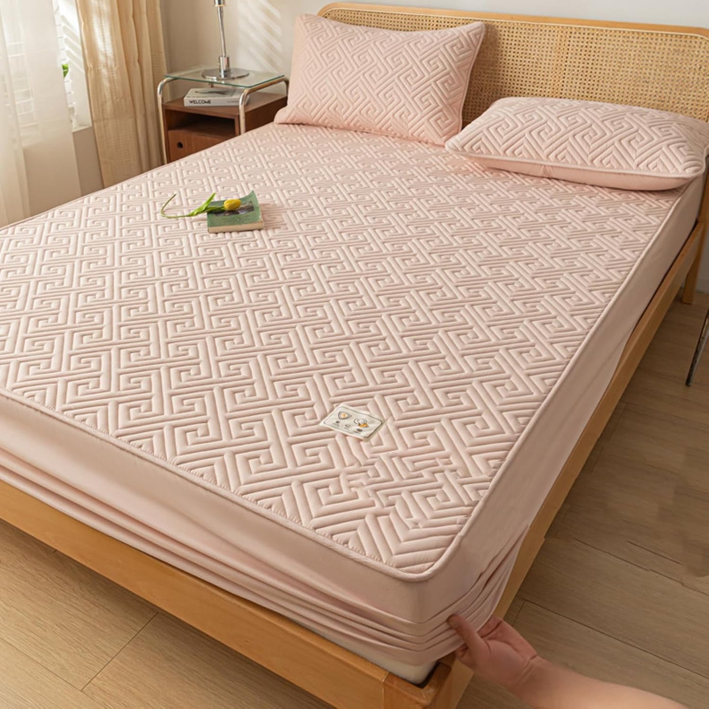 Wasserdichter Matratzenschoner in Queen-Size, atmungsaktive Kühlmatratzenauflage, geräuschlose Topper-Abdeckung, weiche und atmungsaktive Auflage für Zuhause, Schlafzimmer oder Hotel, Pink A 47,24 x 74,8