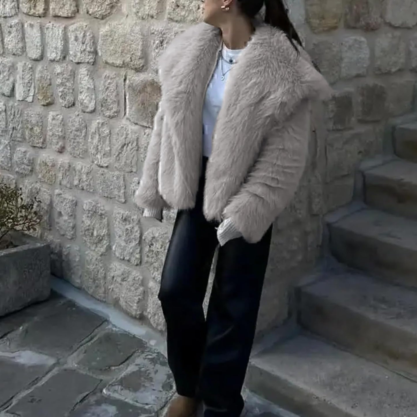 Damen Kunstpelz-Mantel, Shaggy Oversized mit Reverskragen, Knopfleiste, Flauschige Jacke für warme Winteroutfits